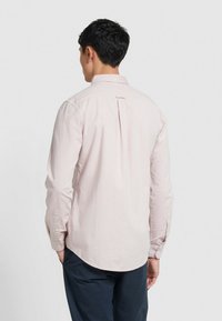Farah STEEN SLIM FIT SHIRT - Camicia - dark pink
