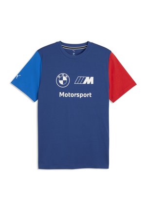 Niebieska koszulka BMW Motorsport z niebieskim lewym rękawem i czerwonym prawym, z białymi logo BMW i M na piersi.