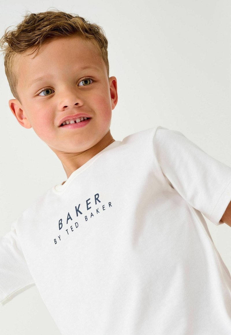 Baker by Ted Baker SET REGULAR FIT - Shorts - navy white