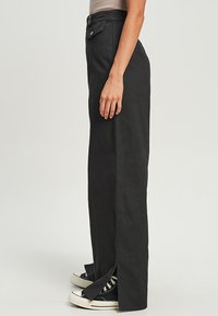 CALLI ASH - Nohavice - black