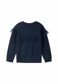 Felpa blu navy con maniche lunghe, caratterizzata da morbidi volants sulle spalle e sulla schiena, polsini a costine e vita arricciata.