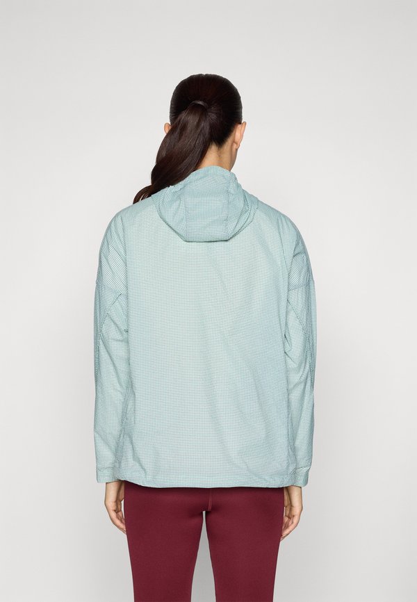 Windbreaker - semi flash aqua4