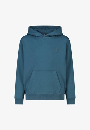 Blauwe pullover hoodie met een voorzak in kangaroostijl, geribde manchetten en zoom, en een klein logo op de linkerborst.