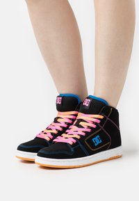 DC Shoes MANTECA 4 - Vysoké tenisky - multi-coloured