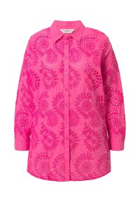 Camicetta rosa con bottoni, presenta motivi paisley ricamati e dettagli a taglio, realizzata in tessuto leggero, con maniche lunghe e colletto.