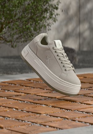 Trainers - moonstruck/bright white