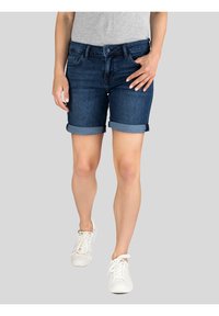 Donkergblauwe denim shorts met opgerolde manchetten, voorzien van een klassiek vijf-pocket ontwerp en een sluiting met knoop en rits aan de voorkant.