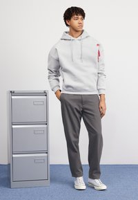Alpha Industries PANT - Nohavice chinos - vintage grey