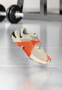 Não selecionado, black/safety orange