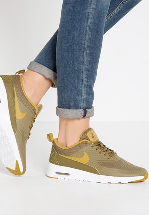 Sneakers laag - olive