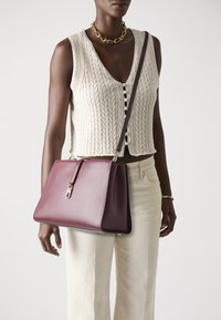 Tommy Hilfiger LIBRE SATCHEL - Rankinė - deep rouge