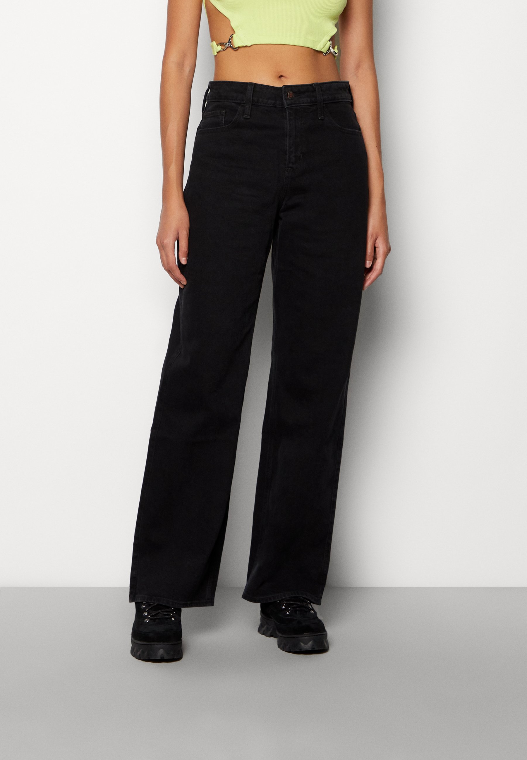 Hollister Co. MOM - Relaxed fit jeans - washed black/black denim -  Zalando.de