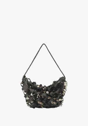 Fekete flitteres kézitáska, ívelt formával, texturált felülettel és fonott pánttal. Díszítése bojttal és tükröződő, kerek flitterekkel.