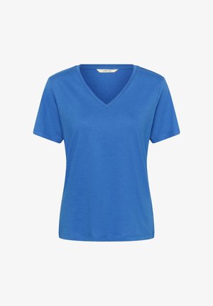 Modra kratka majica z V-izrezom in kremno obarvano notranjo etiketo na belem ozadju.