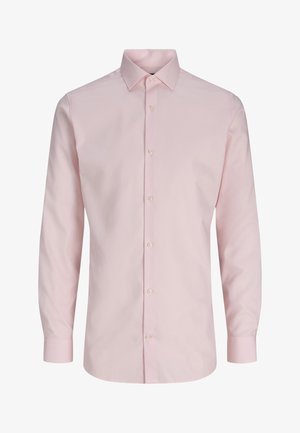 Camicia rosa chiaro a maniche lunghe con bottoni, colletto appuntito e polsini abbottonati, mostrata su uno sfondo bianco.