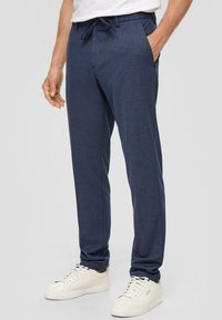 s.Oliver BLACK LABEL Pantalon classique - tiefblau