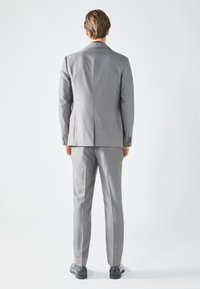 Pier One Suit - grey