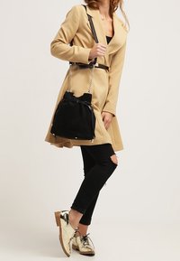 Miss Selfridge Cappotto classico - camel