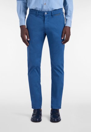 CON TASCA AMERICA - Ravne kavbojke - blu denim