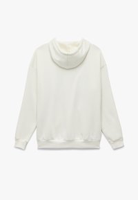 Weißer Kapuzenpullover, weicher Stoff, lockere Passform, Bündchen an den Ärmeln und am Saum, minimale Nähte, glatte Textur, keine sichtbaren Logos oder Muster.