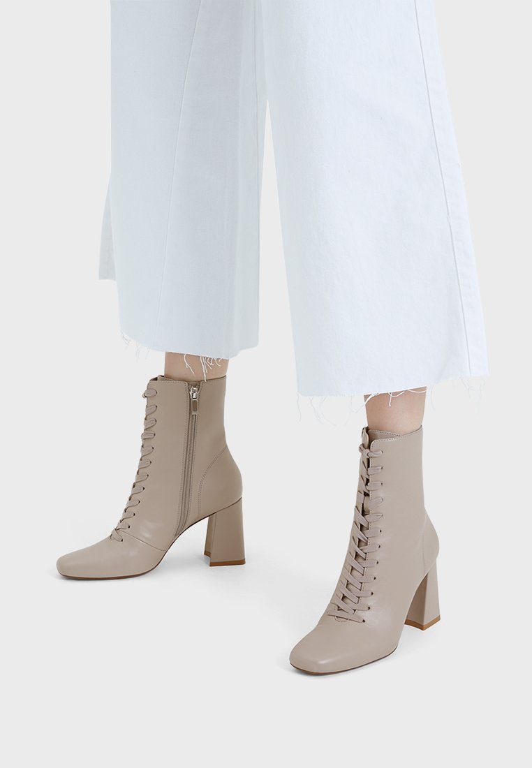 bershka booties