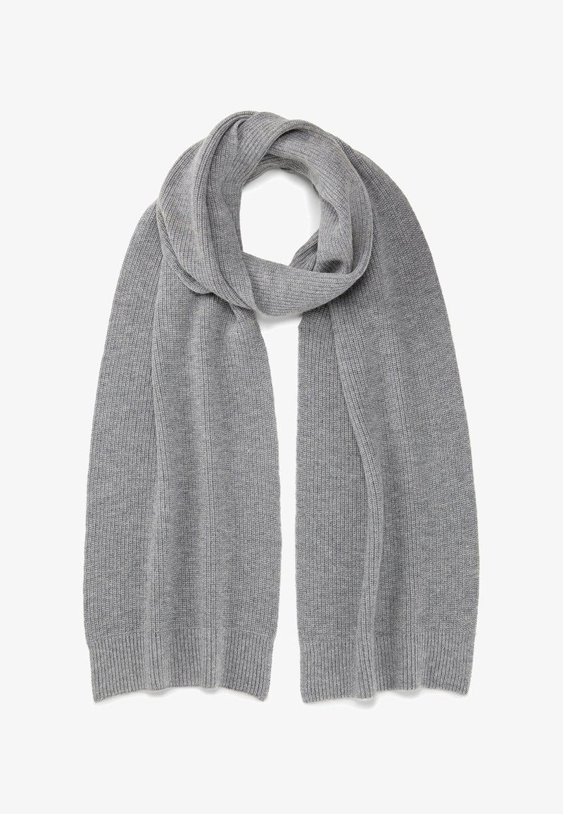 Sciarpa grigia lavorata a maglia con una texture a coste, di forma lunga e stretta e bordi finiti. Materiale morbido adatto per essere sovrapposto.