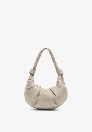 Borsa a tracolla beige chiaro a mezzaluna con tracolla imbottita e arricciata e dettagli sottili in tessuto raccolto.