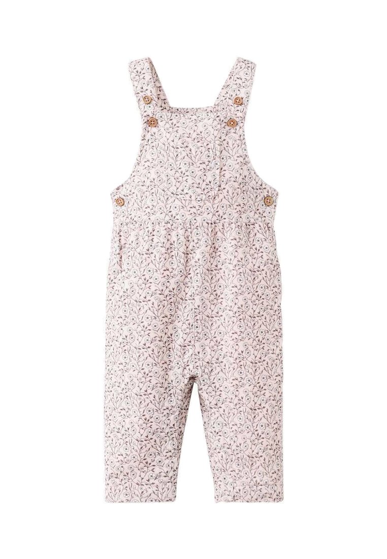 Salopette roses à motif floral avec bretelles ajustables, boutons en bois et coupe décontractée. Confectionnée en tissu léger et respirant.