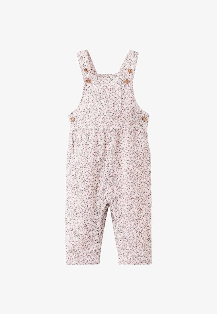 Rosenmusterige pinke Latzhose mit verstellbaren Trägern, Holzknöpfen und lockerem Schnitt. Hergestellt aus leichtem, atmungsaktivem Material.