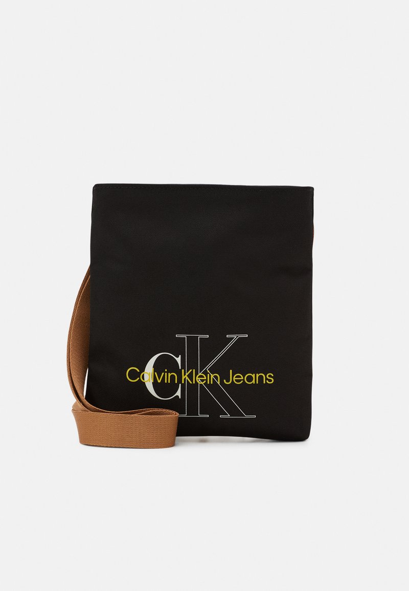 Calvin Klein Jeans SPORT ESSENTIALS FLATPACK Across body bag black