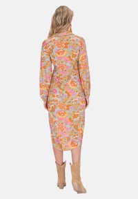 usha Vapaa-ajan mekko - stone grey multicolor