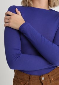 VILA Long sleeved top - blue