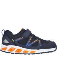 Scarpe da ginnastica navy con accenti arancioni, tomaia in rete, cinturino regolabile in Velcro, colletto imbottito e suola intermedia bianca imbottita con suola testurizzata.