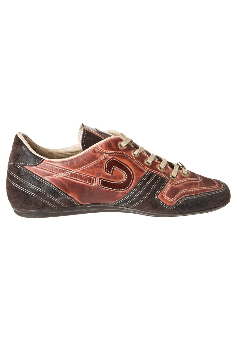 Cruyff INDOOR CLASSIC - Sneakers laag - cognac/dark brown/Donkerbruin -  Zalando.nl