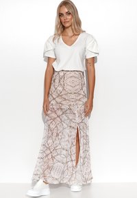 Makadamia T-SHIRT BASIC - T-shirt z nadrukiem