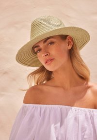 Next PANAMA WITH SHELL TRIM REGULAR FIT - Hatte - sage green