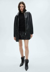 Mango Gonna a campana - black