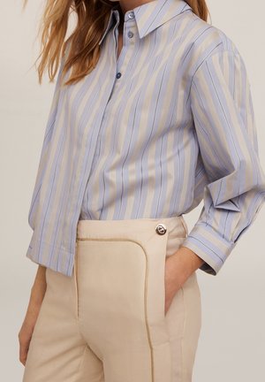 Blusa - light blue