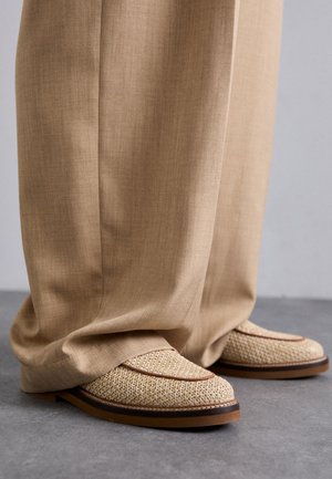 LEX UNISEX - Chaussons - beige