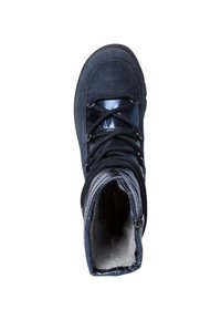 Stivaletto invernale blu scuro con tomaia in suede, dettagli sintetici lucidi, design con lacci e fodera in pelliccia. Include una cerniera laterale per una facile vestibilità.