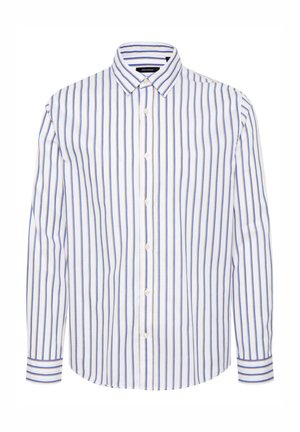 Camicia bianca con bottoni caratterizzata da strisce verticali blu e marroni, colletto aperto e polsini abbottonati con accenti a strisce abbinati.