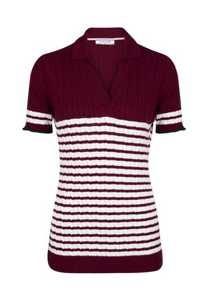 Rode gebreide polo met witte horizontale strepen, voorzien van een V-hals en korte mouwen. Textuurpatroon door het bovenste gedeelte.