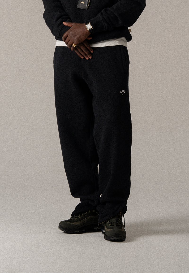 BLKVIS LOGO NY UNISEX - Treniņtērpa apakšdaļas - black
