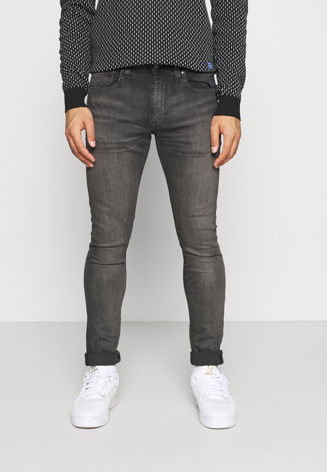 Levi S Jeans Fur Herren Online Kaufen Die Perfekte Denim Bei Zalando