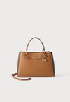MAY MD TRPL CMPT SHLDR - Дамска чанта - brown/acornw