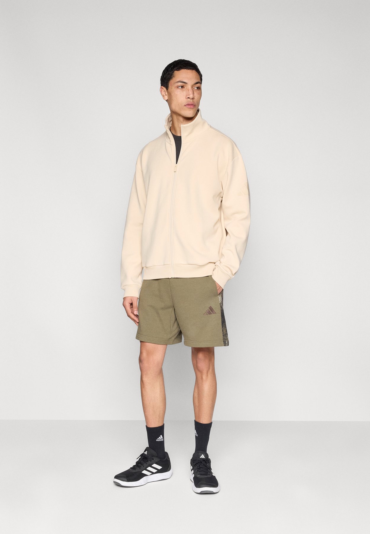 SOFT LUX TRACK TOP