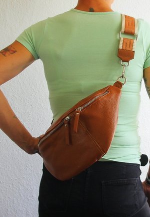 DrachenLeder Gürteltasche - hellbraun