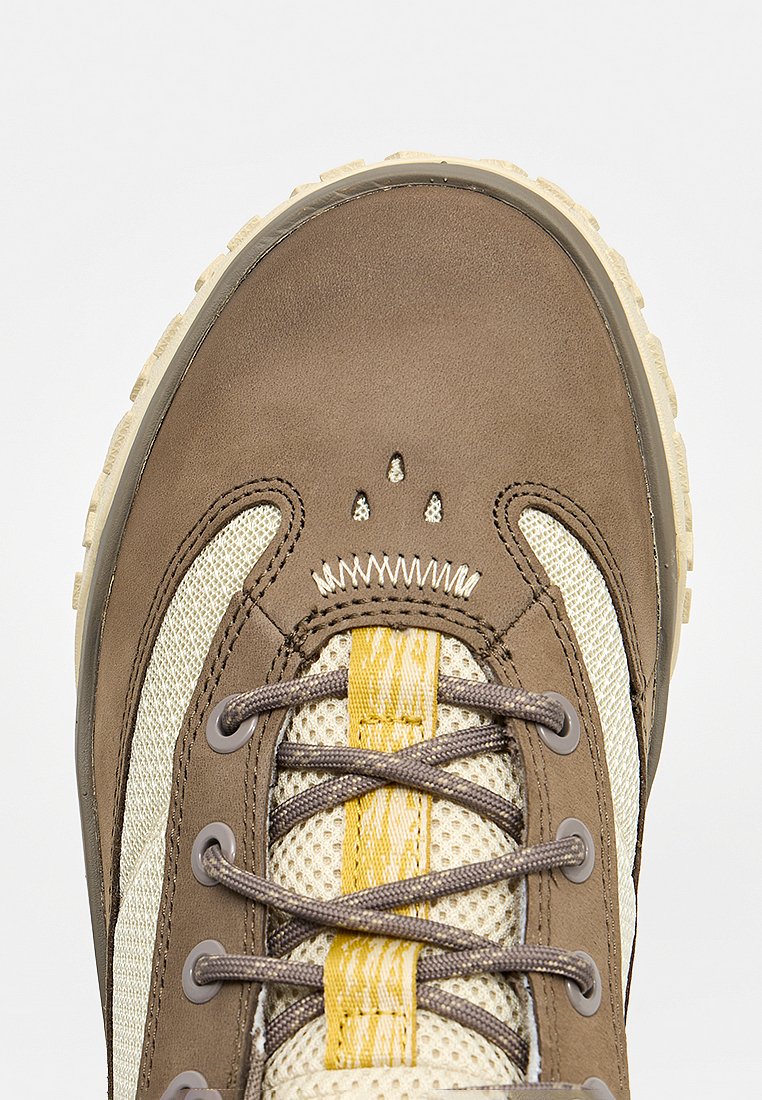Sneaker low