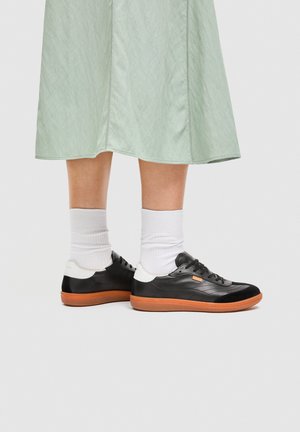 ECCO Trainers - black/bright white