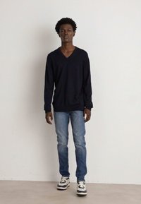 Levi's® 512™ SLIM TAPER - Džíny Slim Fit - blue denim